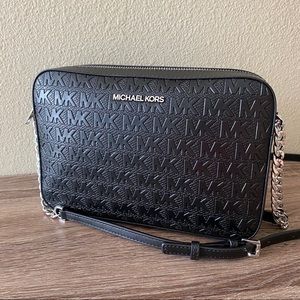 Michael Kors Jet Set Leather Logo Purse NWT Black